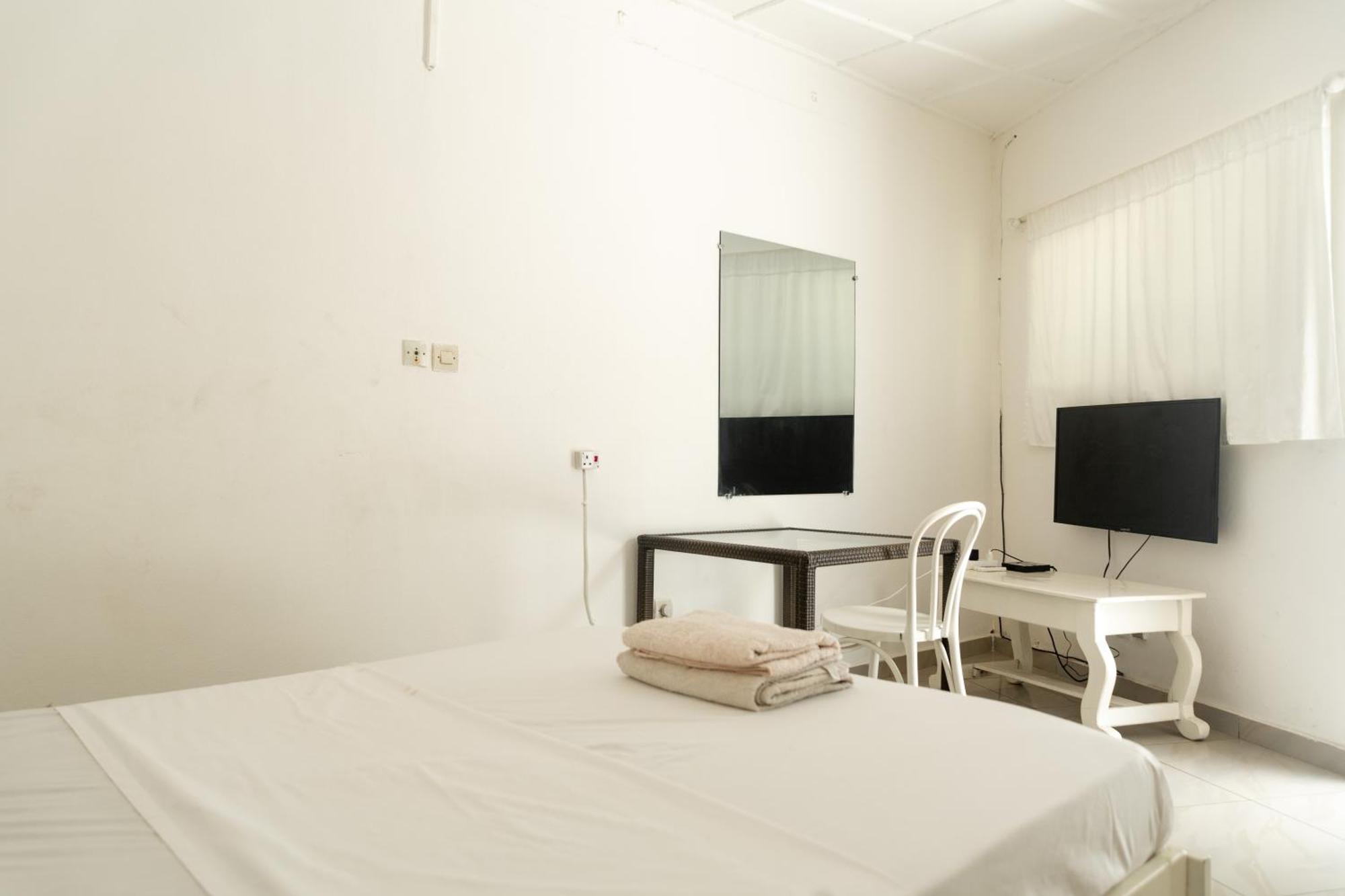 קוטונו Tahiti Hotel מראה חיצוני תמונה