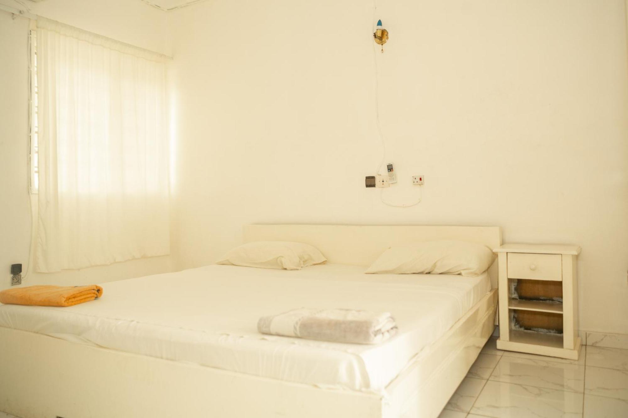 קוטונו Tahiti Hotel מראה חיצוני תמונה