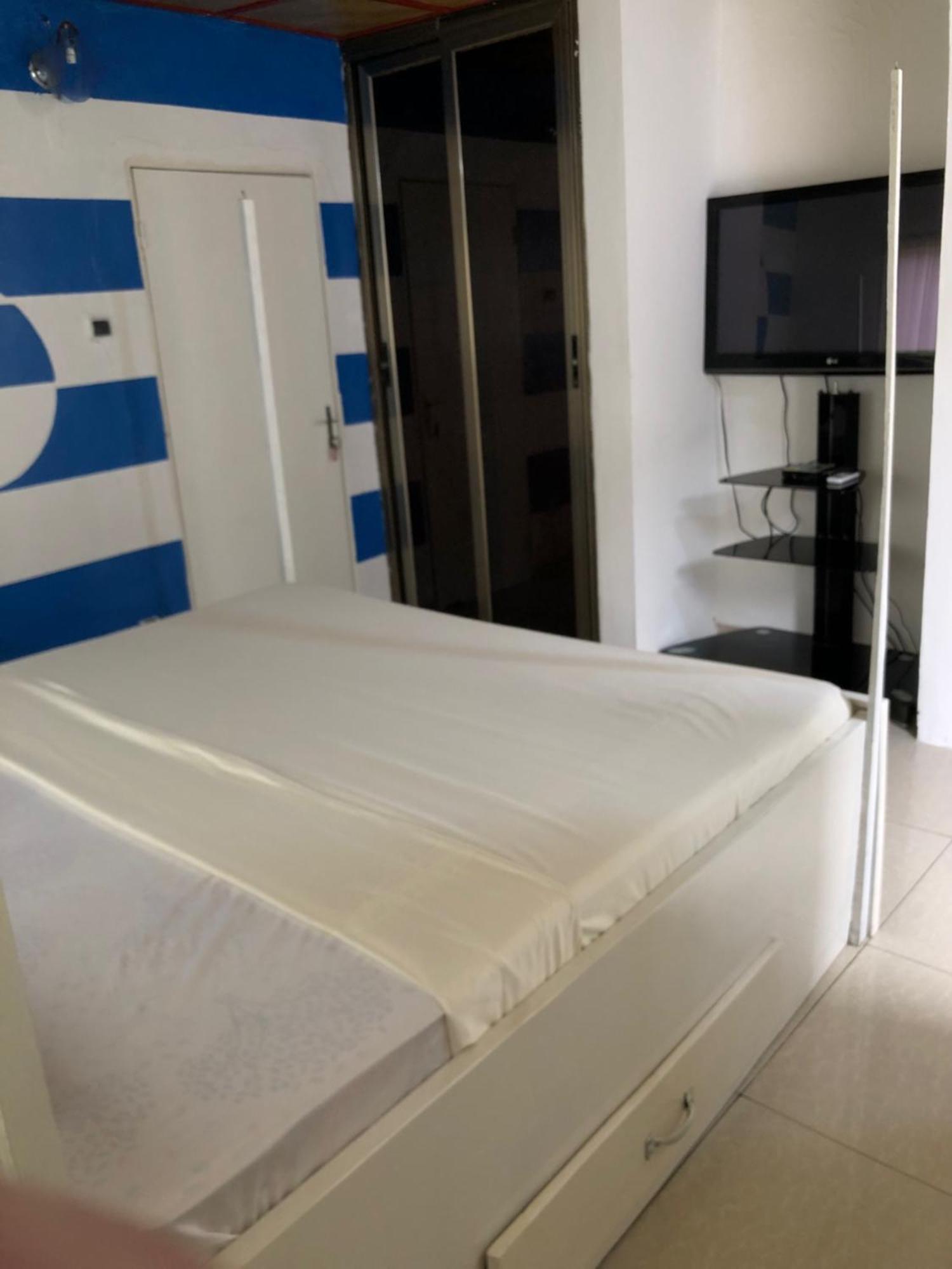 קוטונו Tahiti Hotel מראה חיצוני תמונה